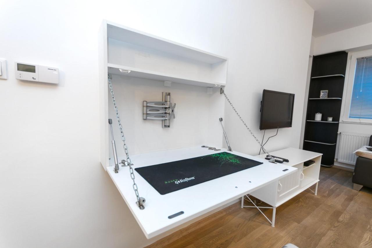 One Bedroom Apartment With Private Parking Scopia Exterior foto