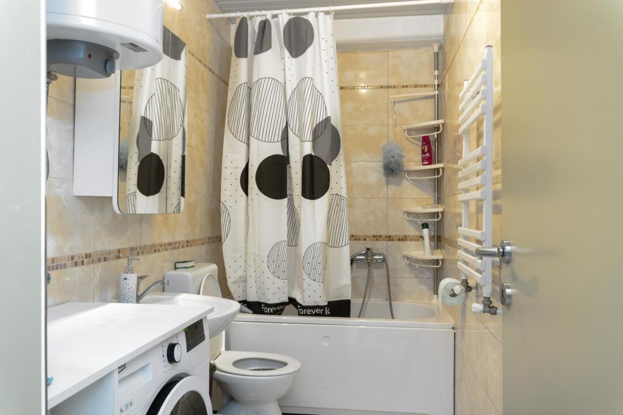 One Bedroom Apartment With Private Parking Scopia Exterior foto