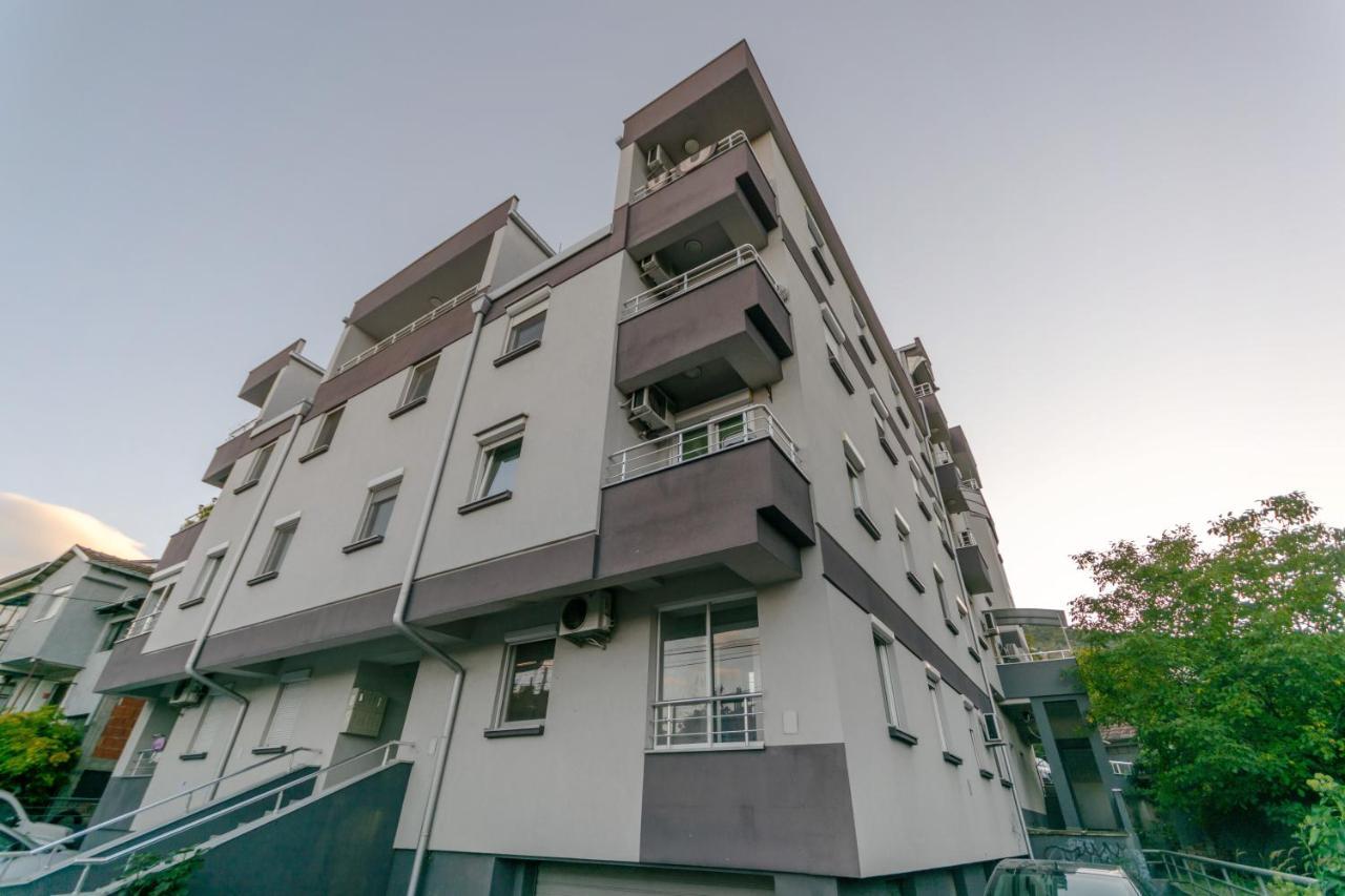 One Bedroom Apartment With Private Parking Scopia Exterior foto
