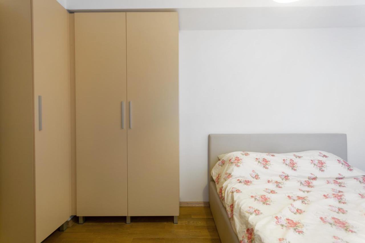 One Bedroom Apartment With Private Parking Scopia Exterior foto